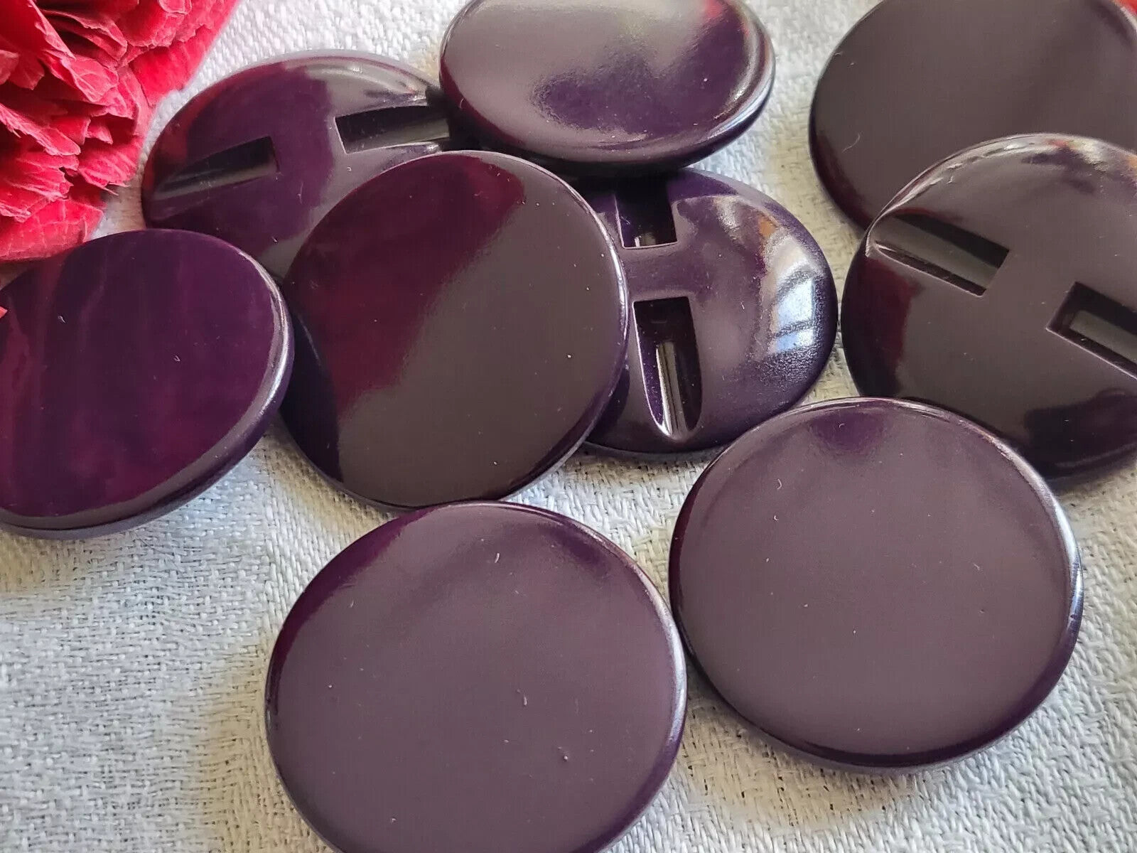 Lot 6 boutons vintage violet foncé mat à pied plat 2,2 cm  ref 253