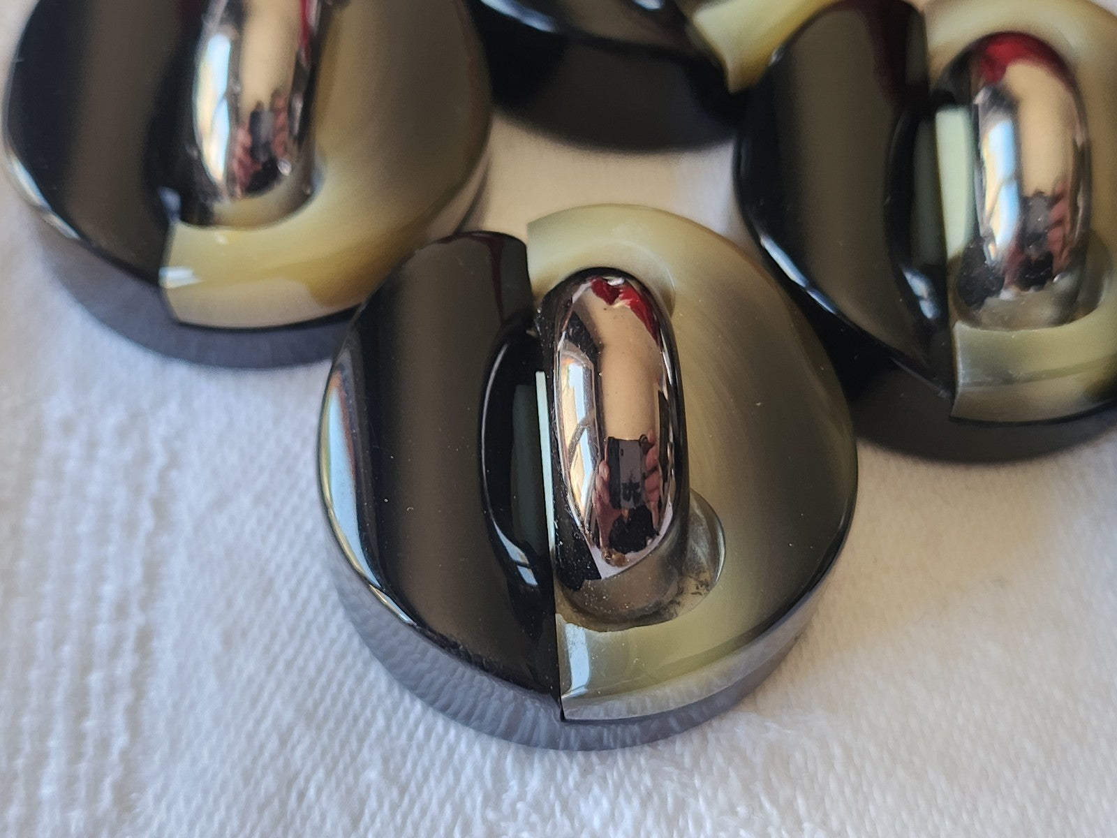 Lot 6 énormes boutons noir coup de coeur  3 cm pied ref 4964