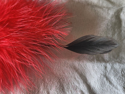 Bouquet plumes rouge montée sur broche modiste chapeau vintage T0-57