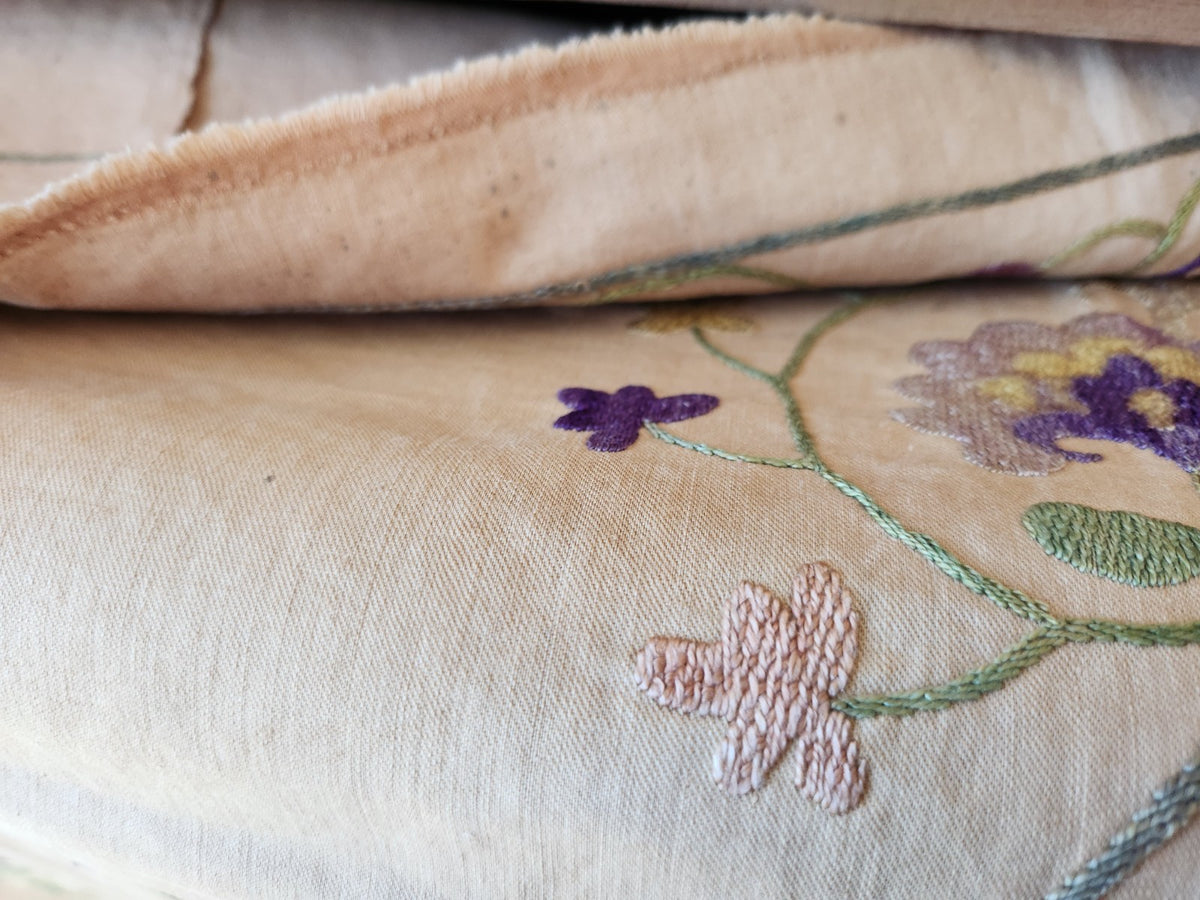 Trés ancien ouvrage XIXéme nappe d'autel? broderie B8