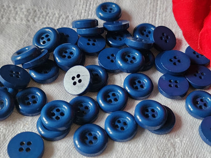 Lot 36 boutons vintage bleu petits épais trous 1,3 cm ref  2198