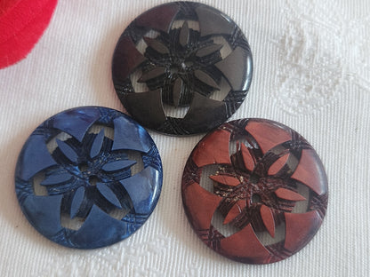Trio boutons vintage gros découpis ajouré à trous 2,7 cm D15D