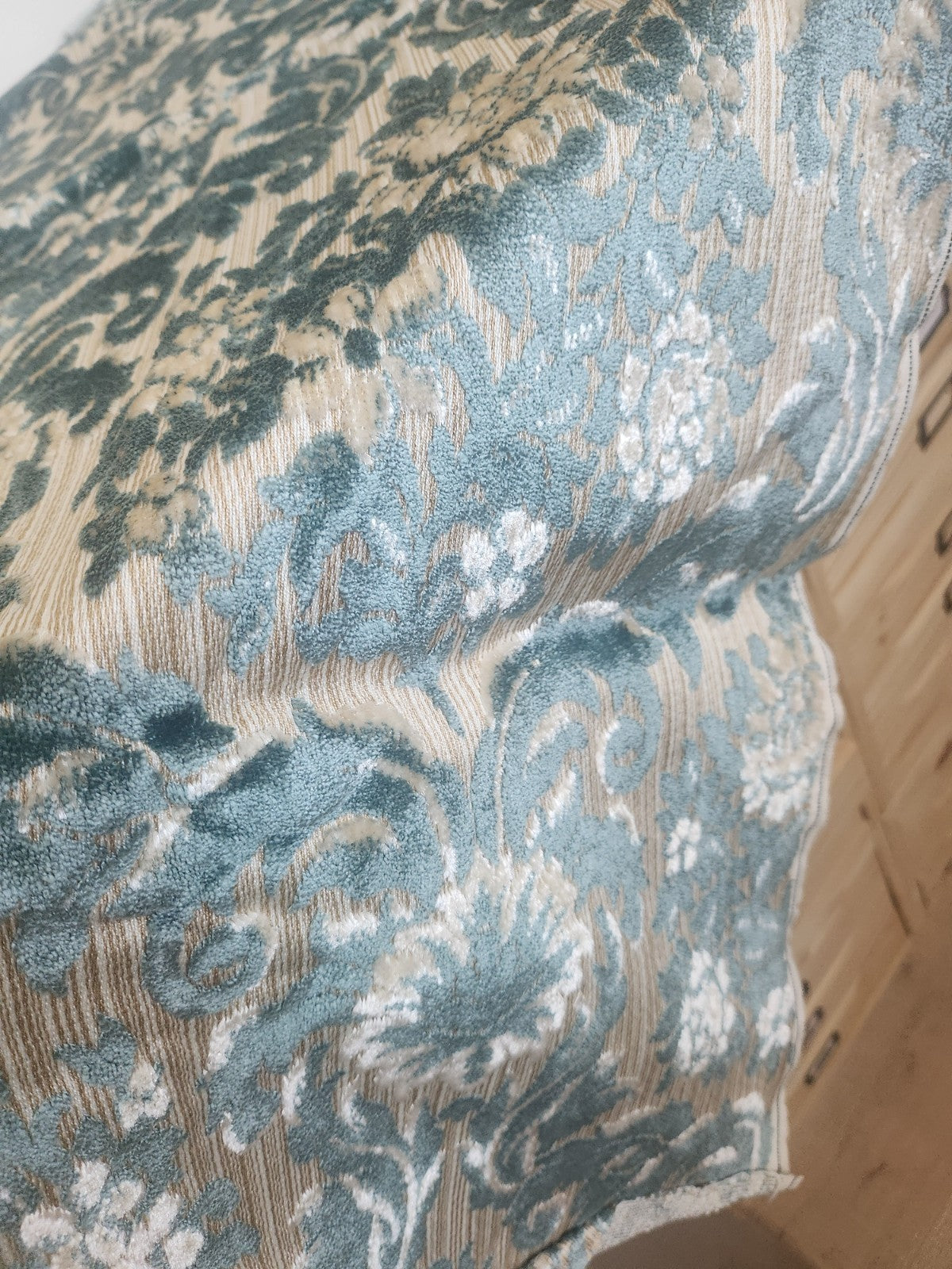 Ancien coupon de tissu tapisserie bleu écru fauteuil 133 sur 50 cm B4