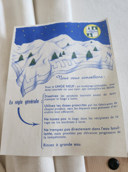 Lot de deux grands neufs anciens toile B7