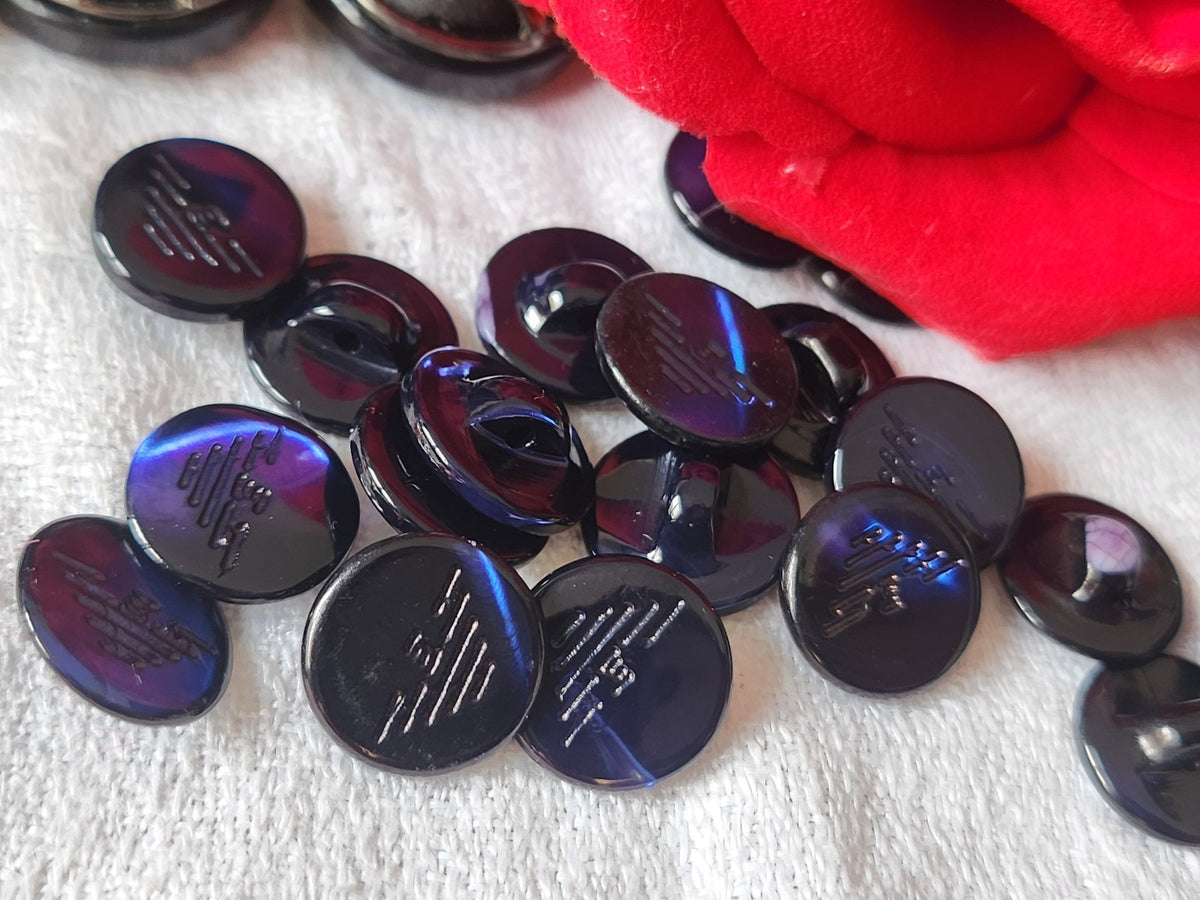 Lot 6 boutons vintage en nacre bleu armani empario  pied 1,2 cm ref 6571