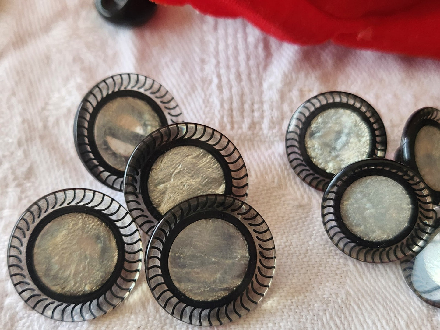Lot 13 boutons vintage cœur noir satiné nacré pied 1,5 cm et 1,7  ref 6427