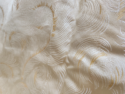 Tissu vintage soyeux beige motif plume broché? 1 m 70 sur 1 m 30 B4