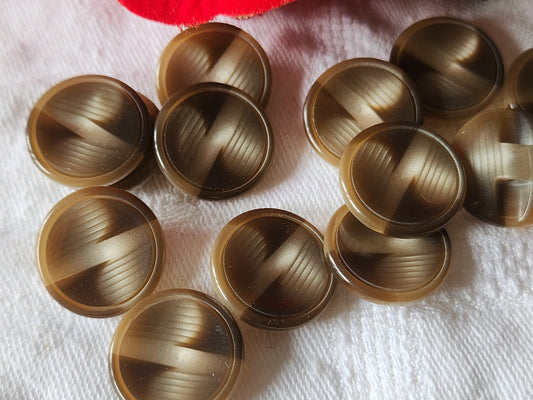 Lot 12  boutons vintage marron camaieu pied plat 1,8 cm ref 3555