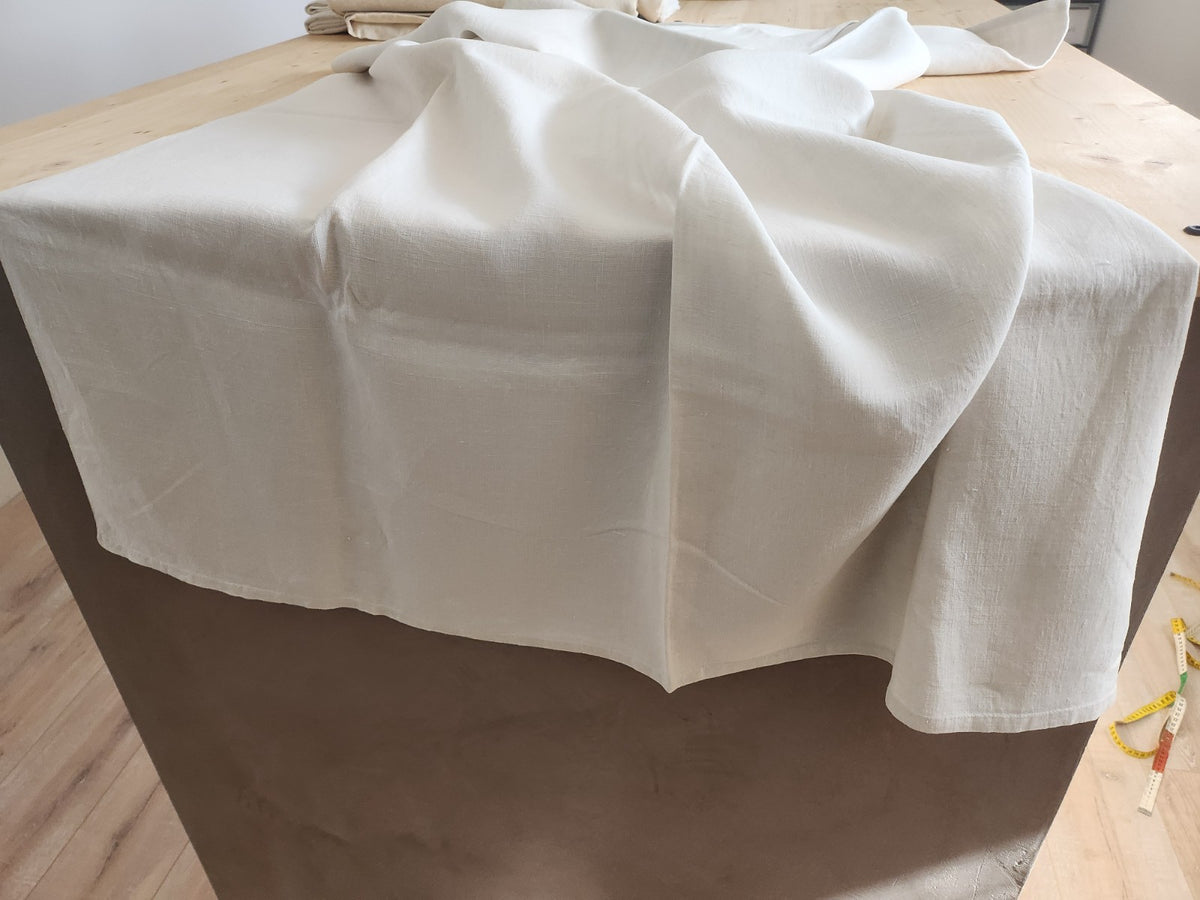 Ancienne nappe ou petit drap toile monogramme PC mini B6