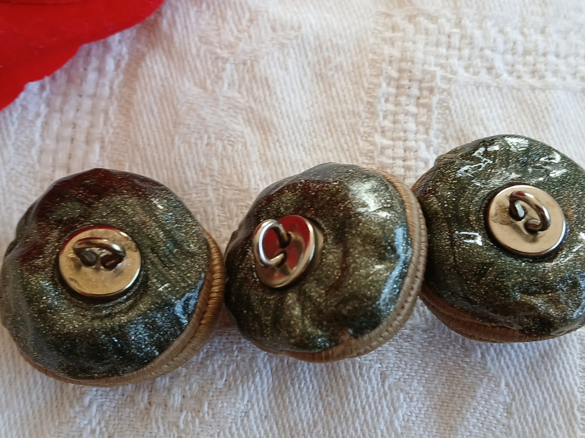 Trio gros boutons anciens passementerie vintage marron 2,6 cm ref 6452