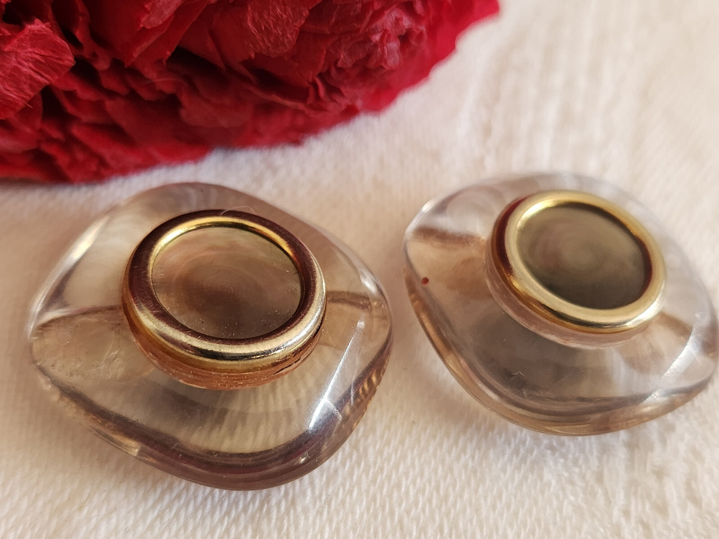 Duo boutons vintage coeur en nacre carré transparent  2,3 cm pied G16H