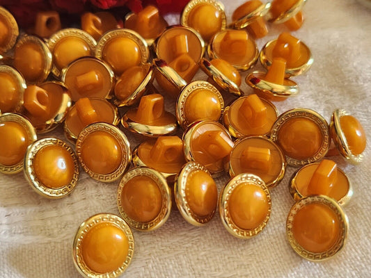 Lot 18 boutons fond d'atelier marron orange pied petits doré 1,1 cm ref 2500