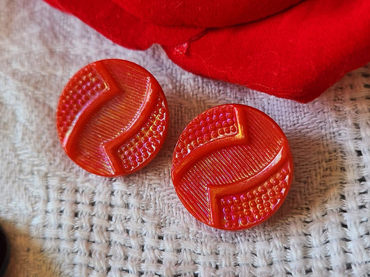 Duo  boutons anciens en verre rouge mordoré irisé 1,8 cm D18C