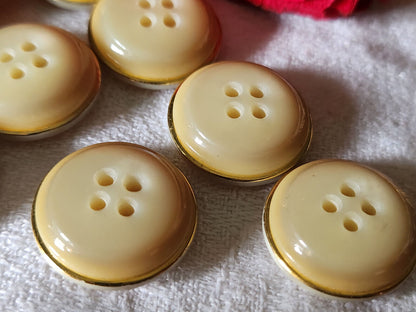 Lot 6 boutons vintage beige bombé doré à trous 2,1 cm ref 2881