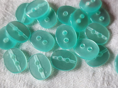 Lot 18 petits boutons vintage bleu ovale 1 sur 1,2 cm ref 516