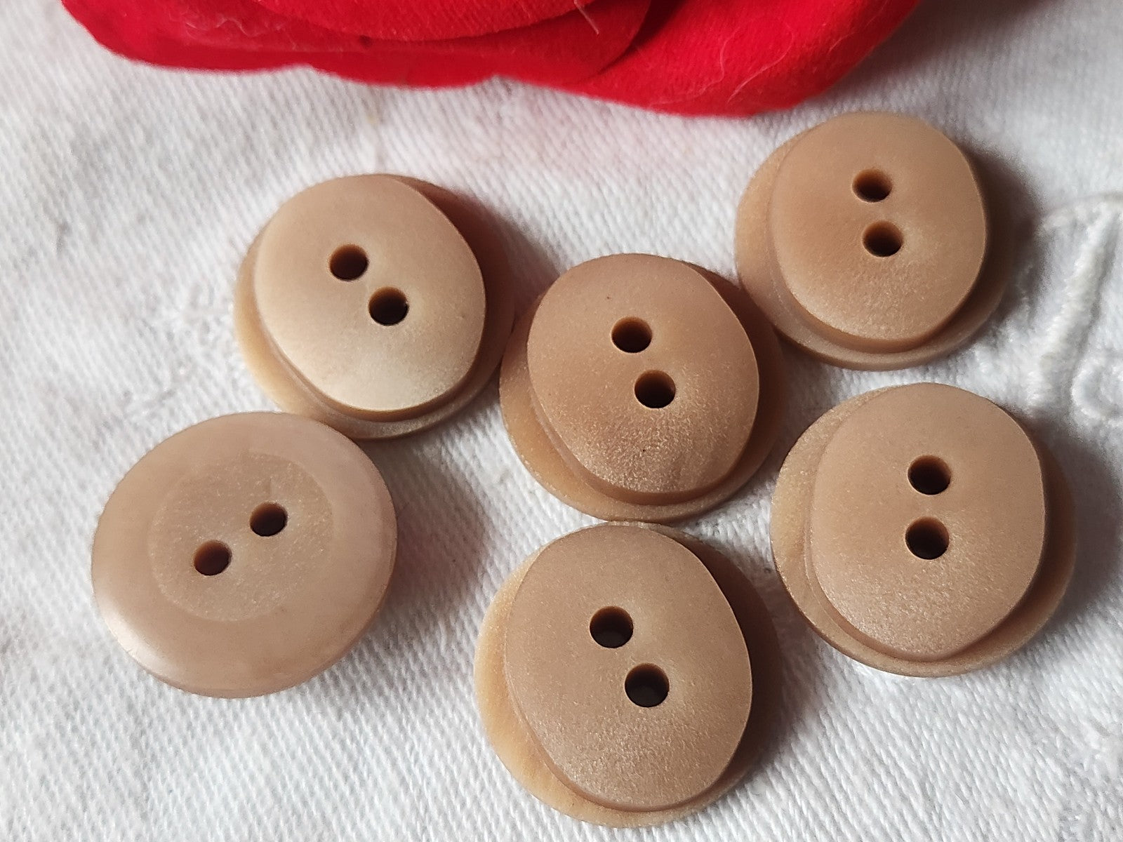 Lot 6 boutons vintage marron mat effet texturé 2,1 cm trou ref 5183