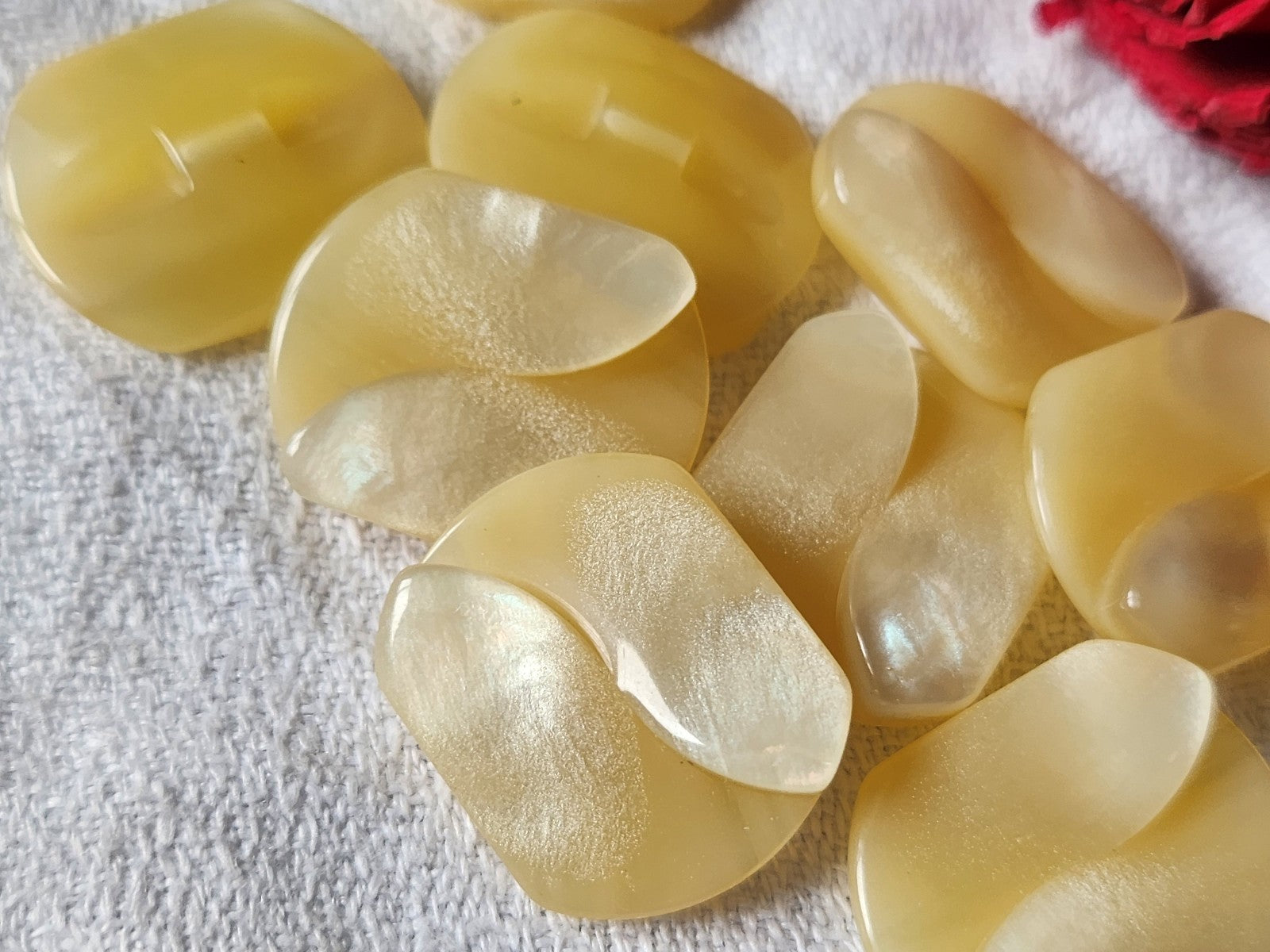 Lot 6 boutons vintage ovale irisé mordoré beige  2,2 sur 1,8 cm pied ref 2615