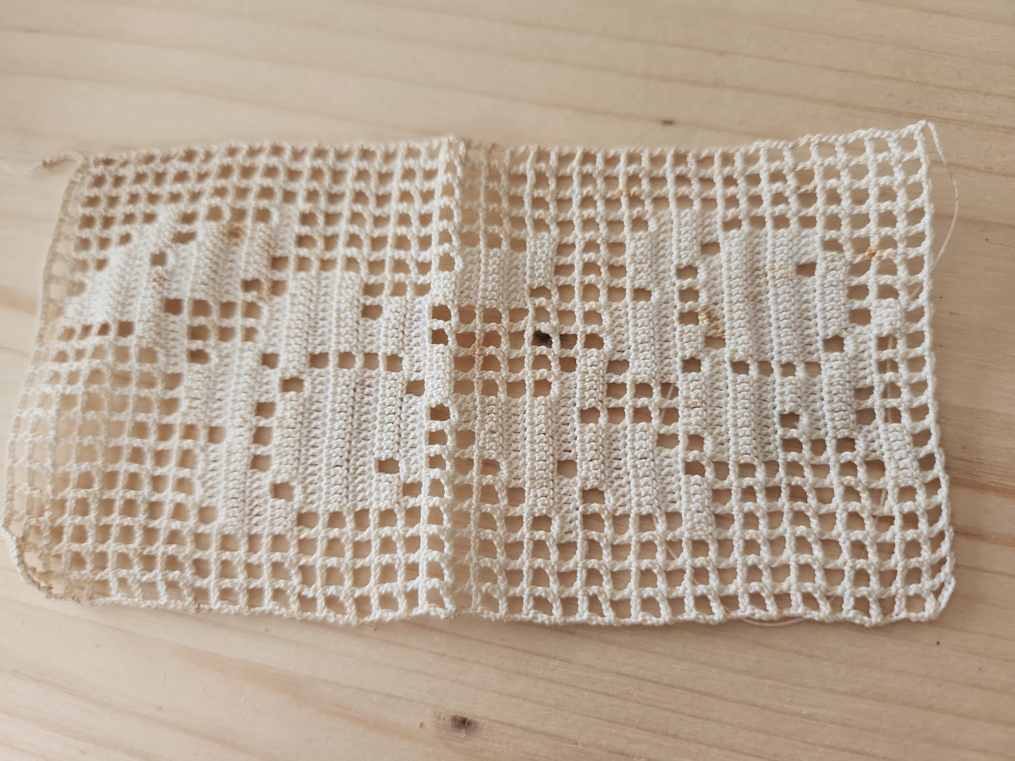 Incrustation ancienne application dentelle rectangulaire 12 sur 6,3 cm T1-11