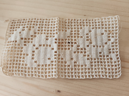 Incrustation ancienne application dentelle rectangulaire 12 sur 6,3 cm T1-11