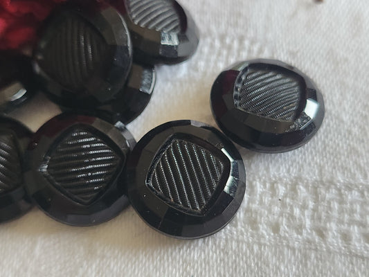 Lot 6 boutons anciens en verre noir 1,8 cm pied ref 5094