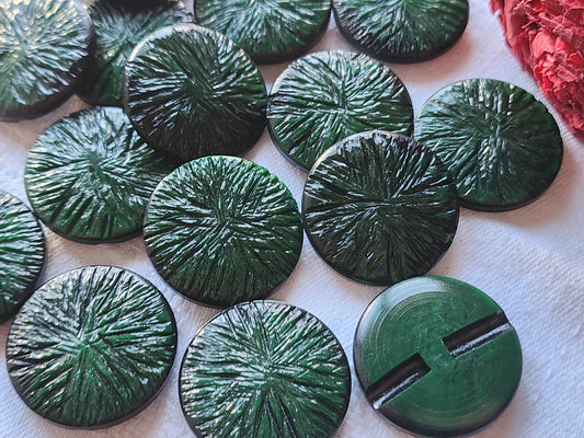 Lot 6 gros boutons vintage vert pétillant texturé pied plat 2,7 cm  ref 0071