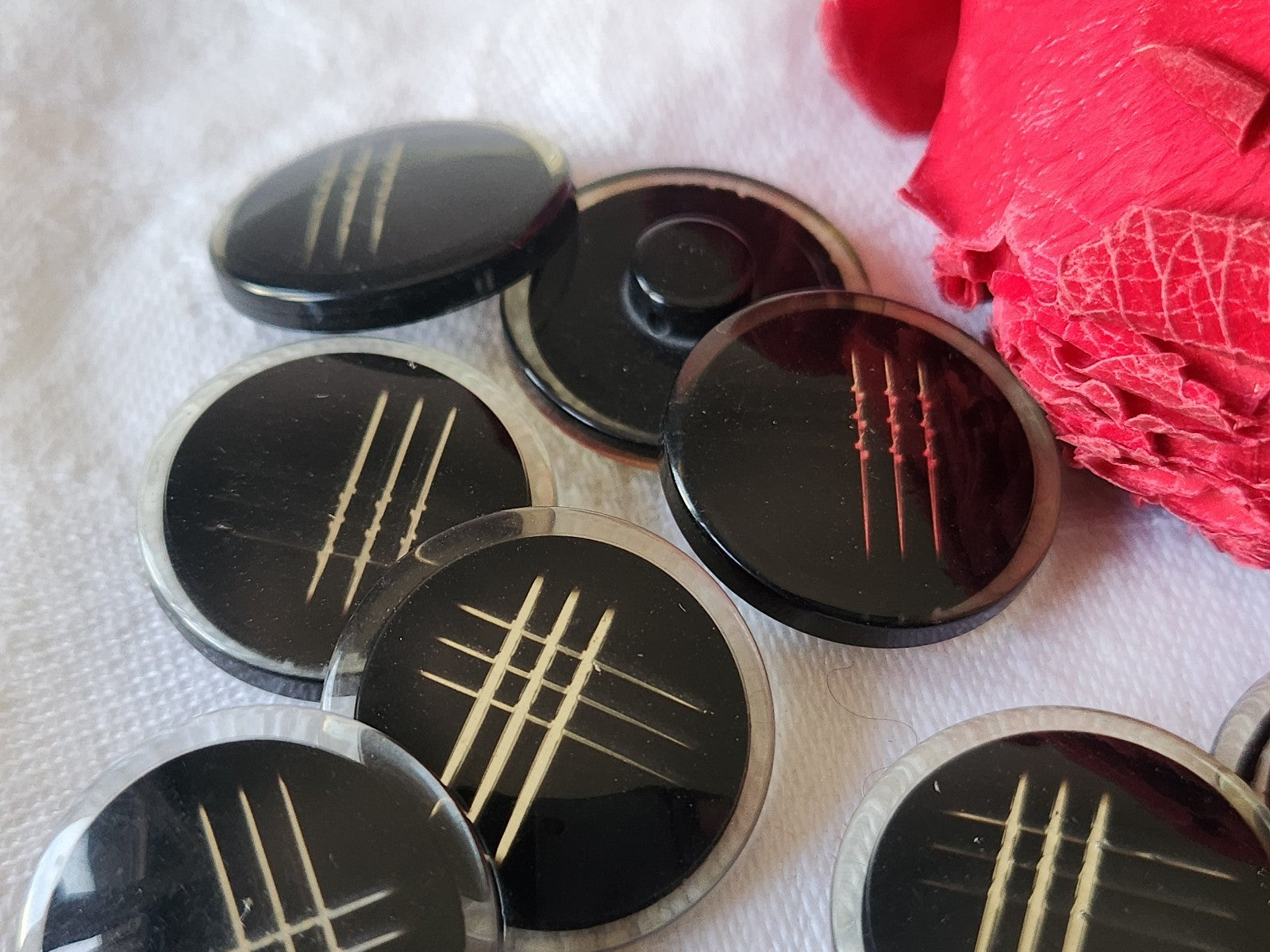 Lot 8 boutons vintage noir inclusion argenté élégant pied 2,1 cm  ref 2439