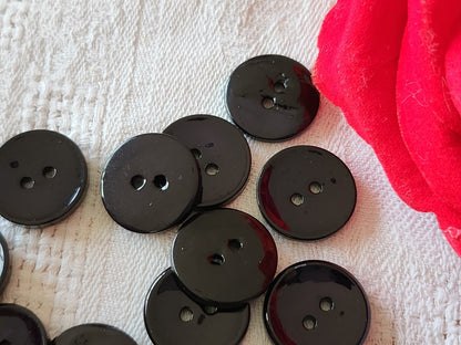 Lot  12 boutons vintage en nacre bleu quasi noir trous 1,7 cm ou 17 mm ref 4011