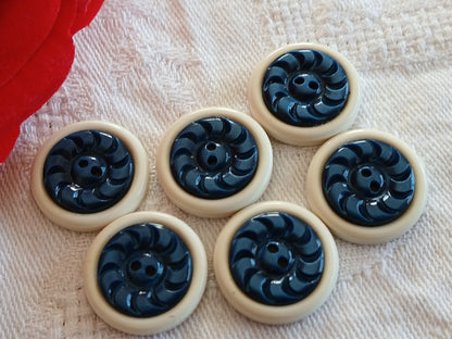 Lot 6 boutons anciens bicolore creme bleu trous 1,8 cm ciselé ref 6455