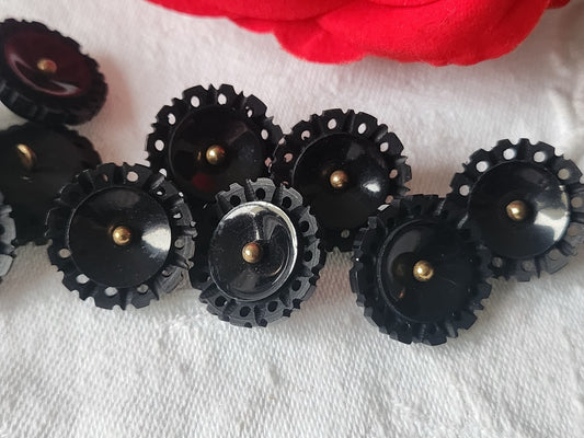 Collection lot 6 boutons anciens sculpté ajouré bord 1,9  cm ref 1207
