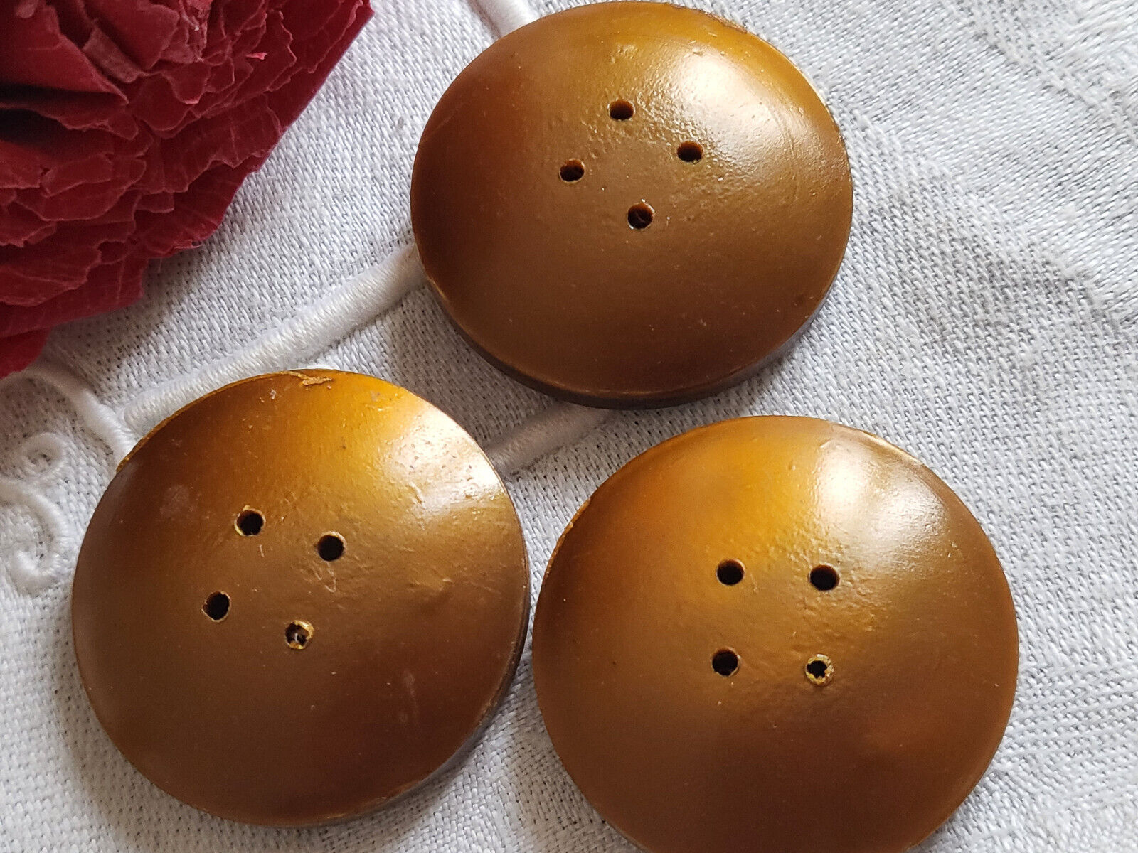 Trio gros boutons vintage ancien ocre résine  3,3 cm collection ref 2889