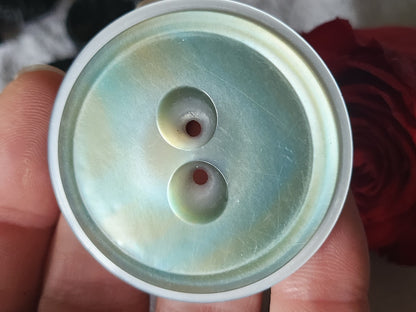 Enorme bouton vintage teinte moucheté nacré 5 cm XXL ref 7000