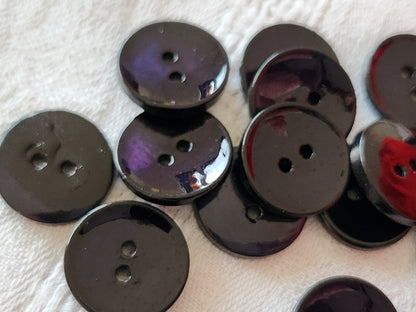 Lot  12 boutons vintage en nacre bleu quasi noir trous 1,7 cm ou 17 mm ref 4011
