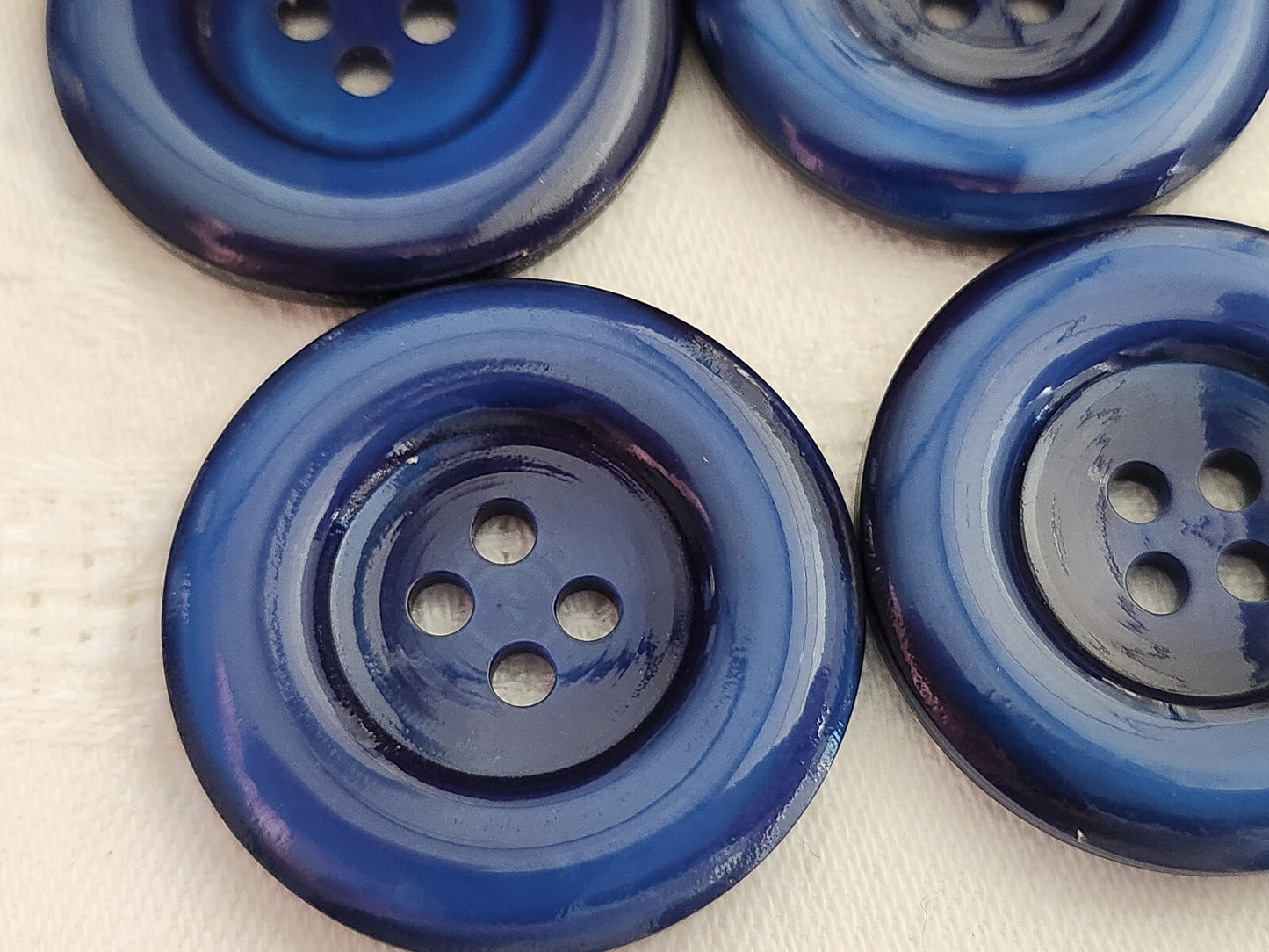 Lot 6 gros boutons vintage bleu  trous  3,3 cm manteaux ref 211