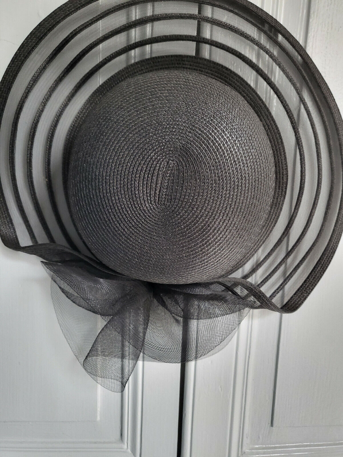 Superbe chapeau ceremonie mariage noir  transparent travaillé 57 cm