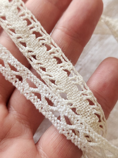 Duo petits coupons de dentelle ancienne 90 cm et  1 mètre 20  T6-9