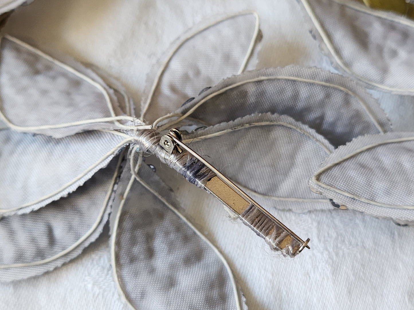 Lot 5 anciens ornement chapeau vintage creation  sur broche 12 cm