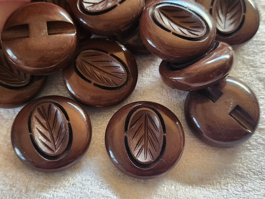Lot 7 boutons vintage marron motif feuillage 2,2 cm à pied ref 5735