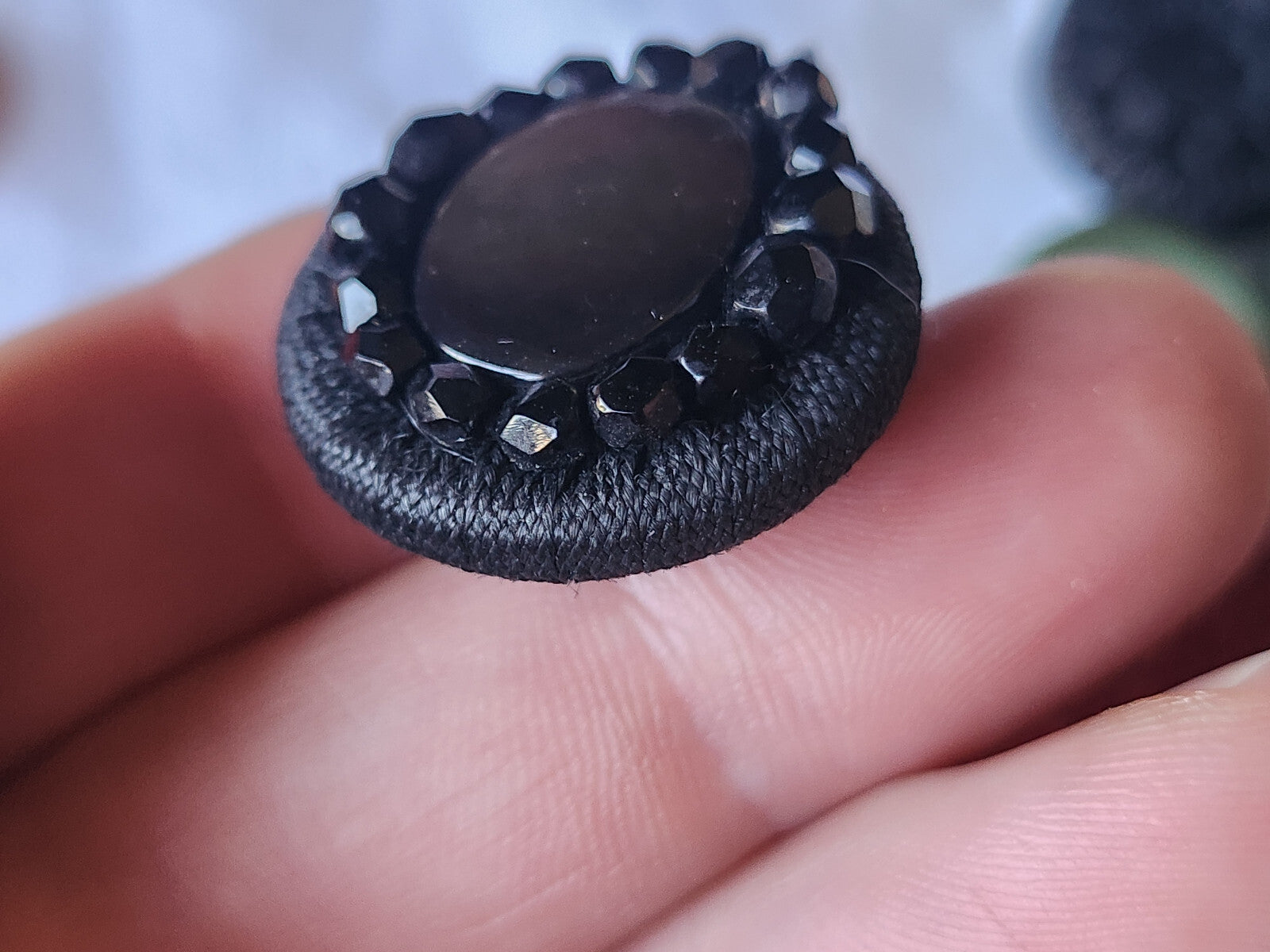 Bouton vintage en nacre collection passemnetrie perlé  2,6 cm D17G
