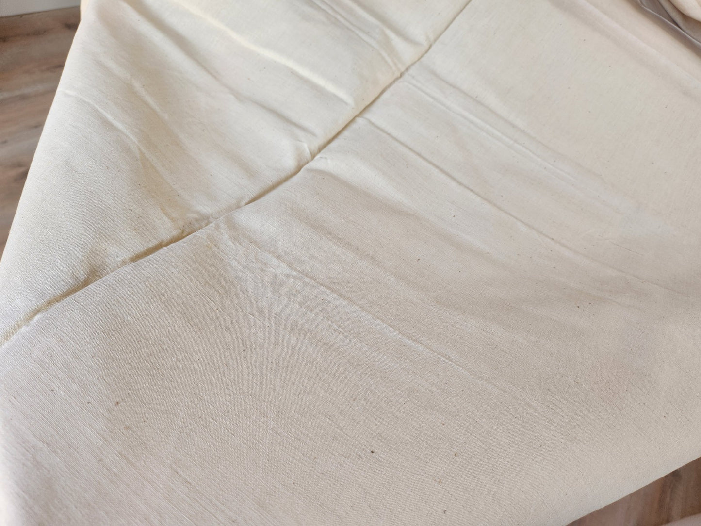 Grand coupon de toile ancienne 2 m20 sur 2 m 52 BI B3