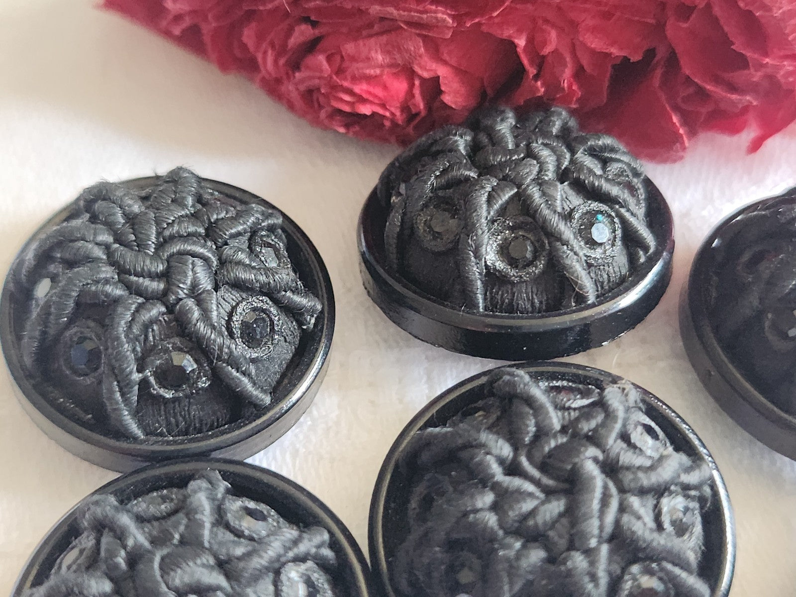 Lot 6 boutons vintage noir  passementerie strass resine 2,4 cm ref 1401