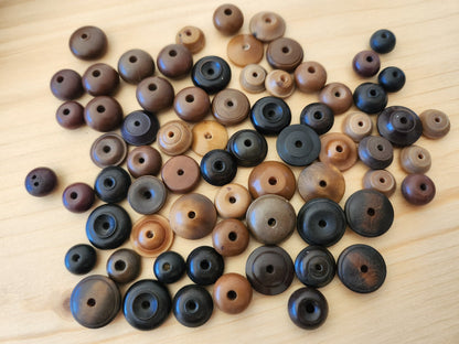 Lot  boutons anciens en corozo dit "sifflets" listing 1,1 à 1,8 cm photo  T10