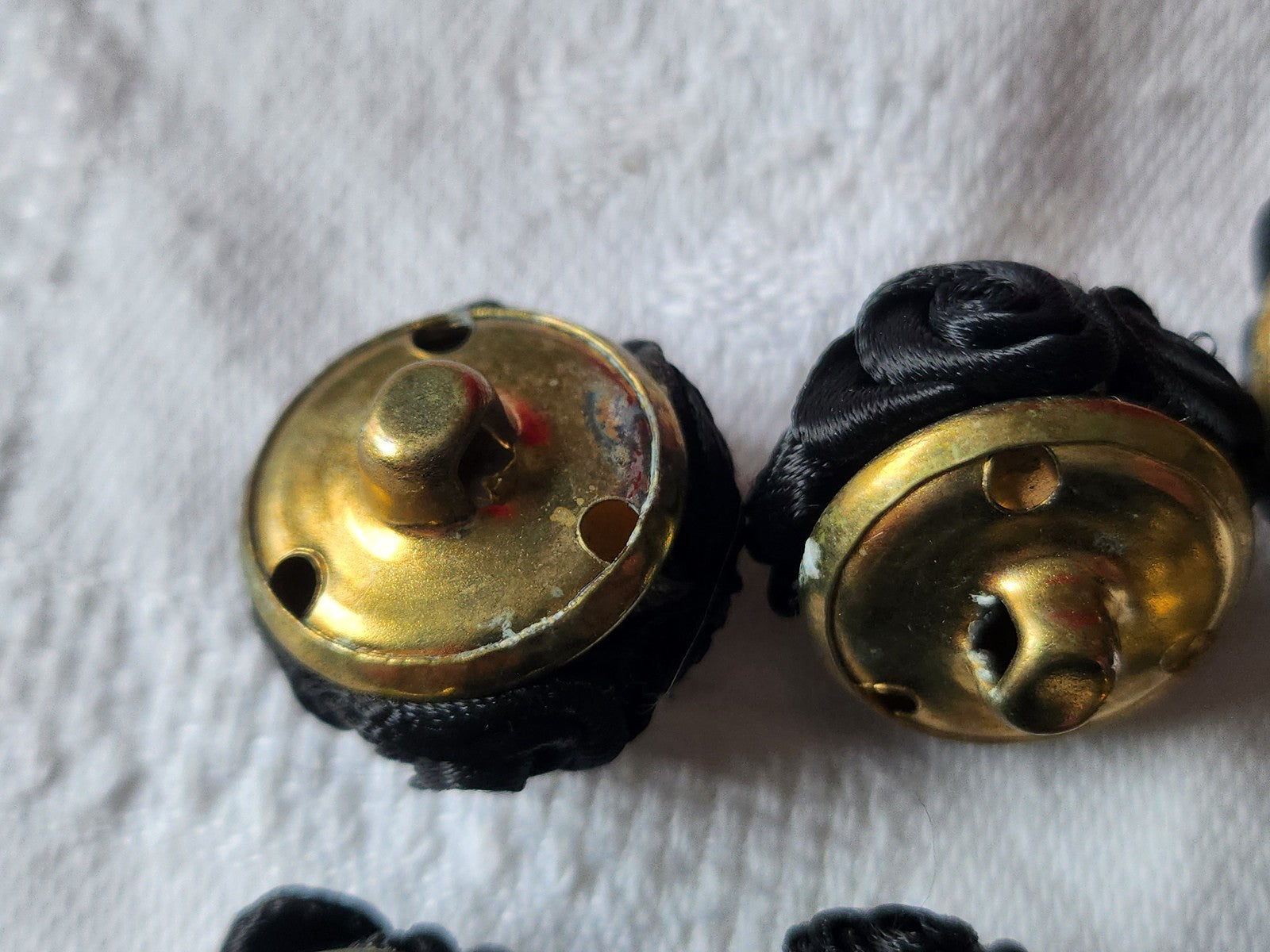 lot 6 boutons vintage noir passementerie fleur pied 1,8 cm ref 3554