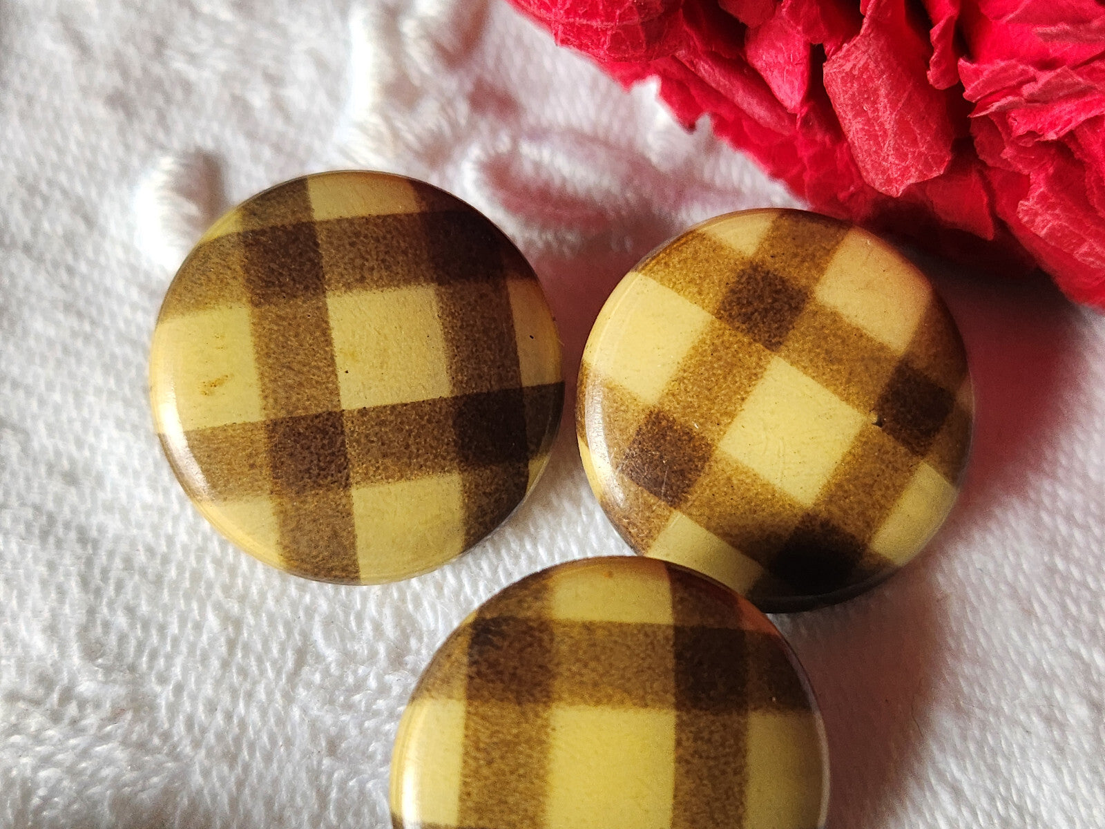 Trio  boutons anciens en celluloid  art deco beige marron  1,8 cm G13M