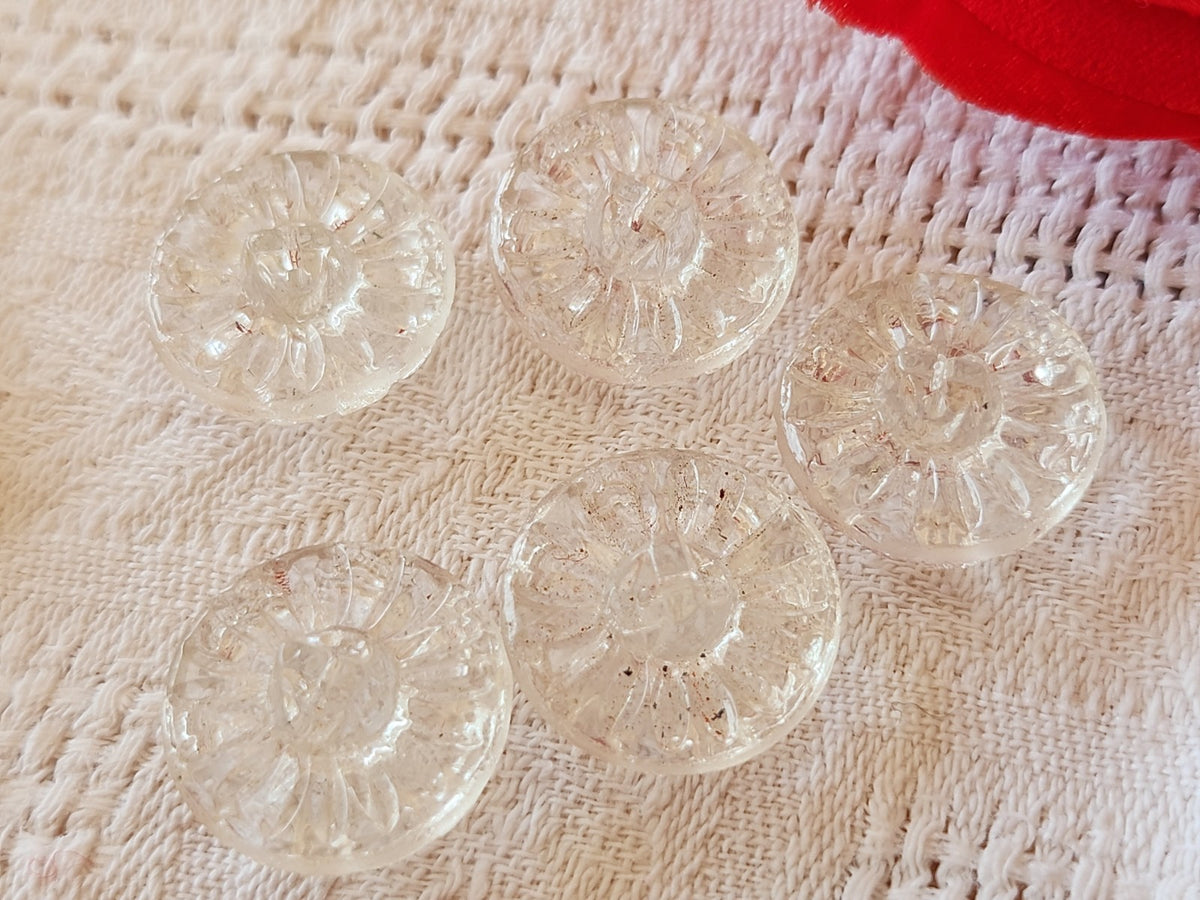 Lot 5 boutons anciens en verre travaillé  transparent relief 1,8 cm ref 6580