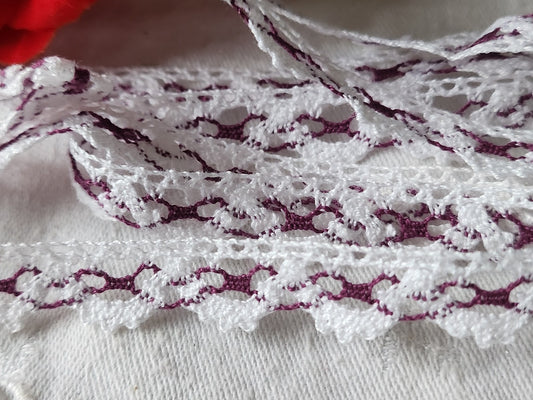 Dentelle vintage bicolore  violet  blanc  coton 3 métres sur 1,5 cm A3