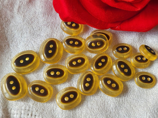 Lot 17 boutons vintage marron trou panaché 1 sur 1,2 à 1,2 sur 1,4 cm ref 127