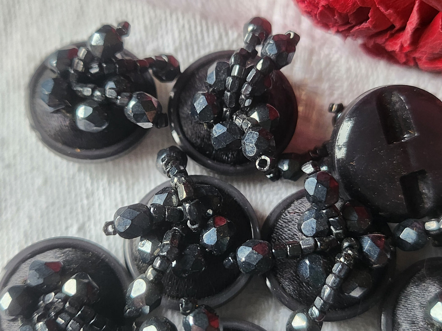 Collection lot 6 boutons  passementerie gris pendants perlé  1,7 cm ref 3828