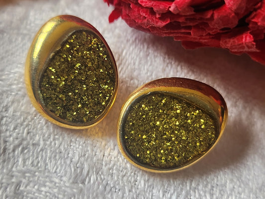Duo boutons vintage en métal doré paillette vert pied 1,5 sur 1,9  cm G16I
