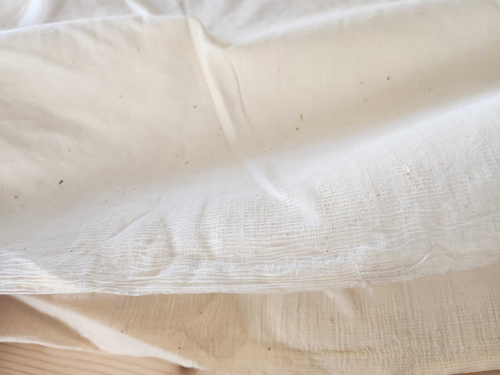 Grand coupon de tissu fin teinte  bi  coton fin?  étamine? 5m 50 sur 99 cm B3