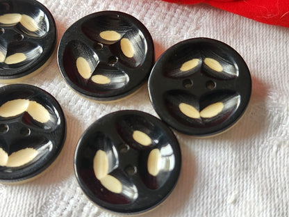 Lot 5 boutons anciens collection noir blanc art deco 2,2 cm ref 5322